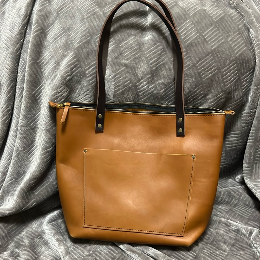 Portland Leather Large ZIP Tote in Honey